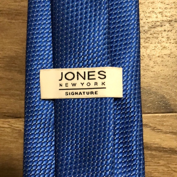 Blue pattern tie - Picture 2 of 2
